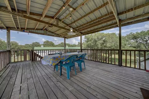 Exterior - 2003 Oakridge Rd, Weimar, TX 78962 photo 9 of 9