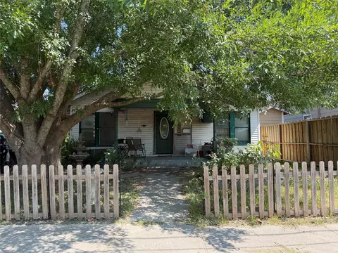 508 W Republic Ave, Baytown, TX 77520