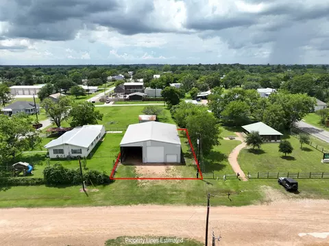 435 Cedar St, New Ulm, TX 78950