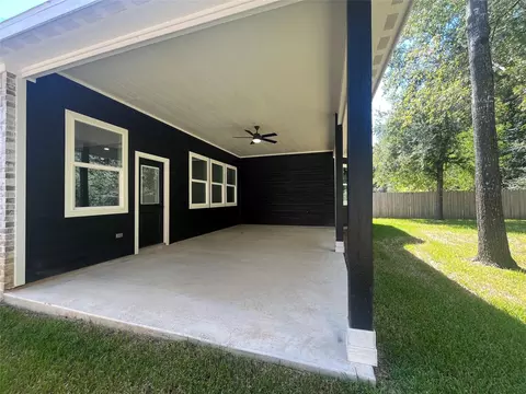 28807 Champion Oaks Dr, Magnolia, TX 77354