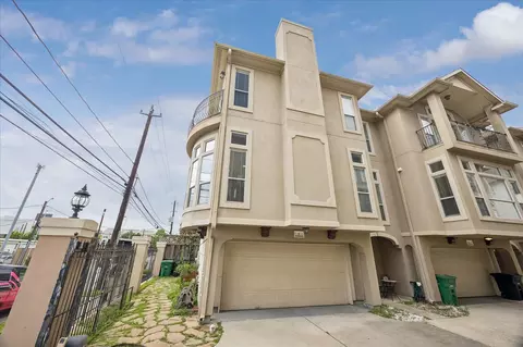 1304 Dart St #F, Houston, TX 77007