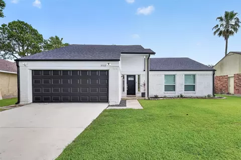 3703 Misty Cove Ct, Dickinson, TX 77539