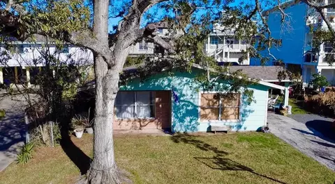 529 E Shore Dr, Clear Lake Shores, TX 77565