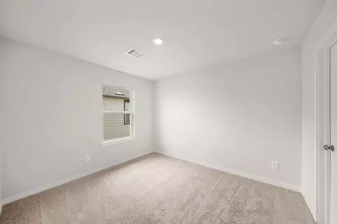 Bedroom - 29018 Fig Vine Dr, Waller, TX 77484 photo 4 of 4