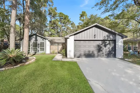 146 W Woodstock Circle Dr, Spring, TX 77381
