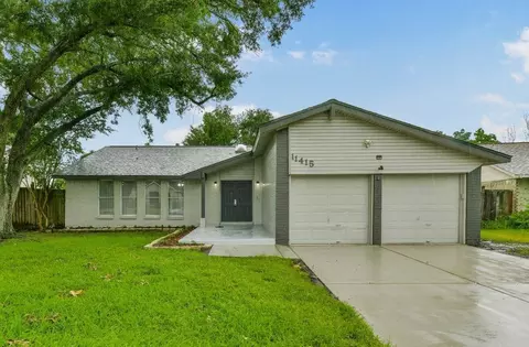 11415 Waxwood Dr, Houston, TX 77089