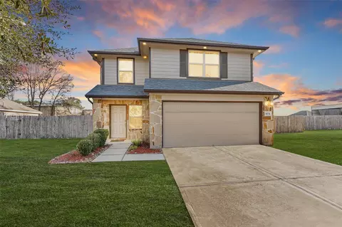 1604 Hickory Burl Ln, Conroe, TX 77301