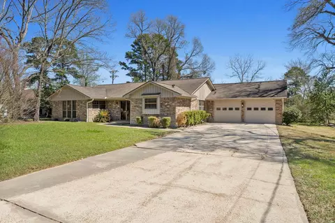 18 Panorama Dr, Conroe, TX 77304 photo 1