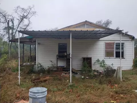 12 County Road 1220, Daingerfield, TX 75638