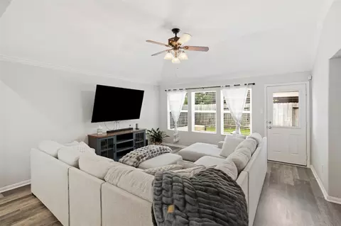 Living - 9951 Chimney Swift Ln, Conroe, TX 77385 photo 1 of 3