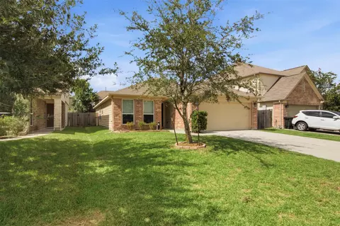 Exterior - 9951 Chimney Swift Ln, Conroe, TX 77385 photo 3 of 8