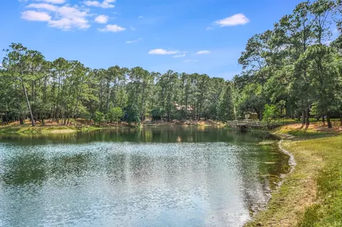 124 Broken Bow Rd, La Grange, TX 78945