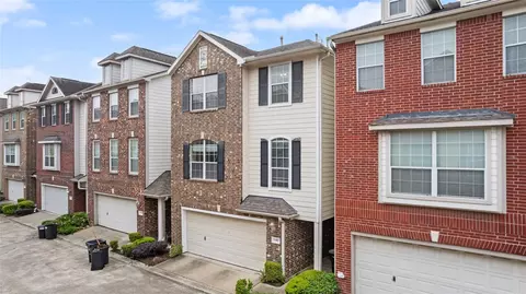 3410 Skyline Village Dr, Houston, TX 77057