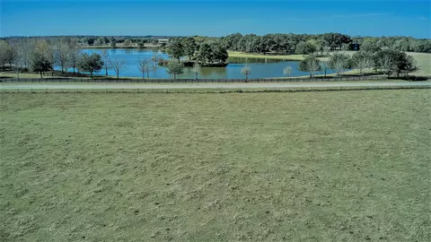 26266 Fields Store Rd, Waller, TX 77484 photo 5