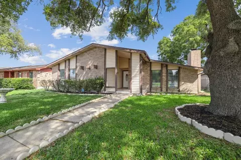 14415 Lorne Dr, Houston, TX 77049 photo 1