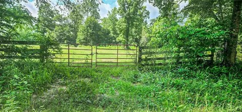 000 Tinney Rd, Livingston, TX 77351
