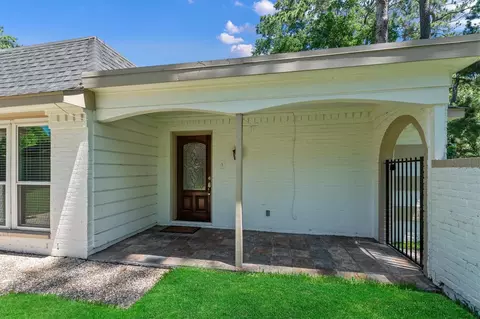 Exterior - 6530 Bayonne Dr, Spring, TX 77389 photo 3 of 10