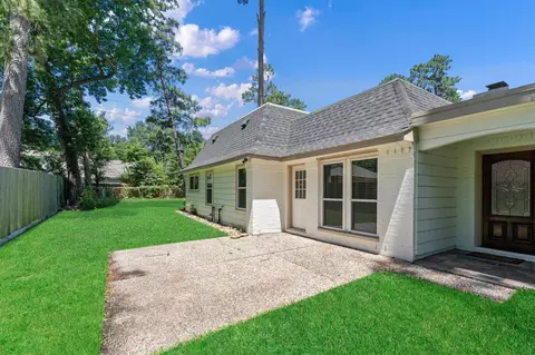 Exterior - 6530 Bayonne Dr, Spring, TX 77389 photo 4 of 10