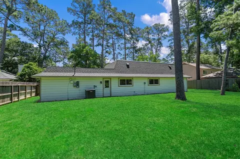 Exterior - 6530 Bayonne Dr, Spring, TX 77389 photo 5 of 10