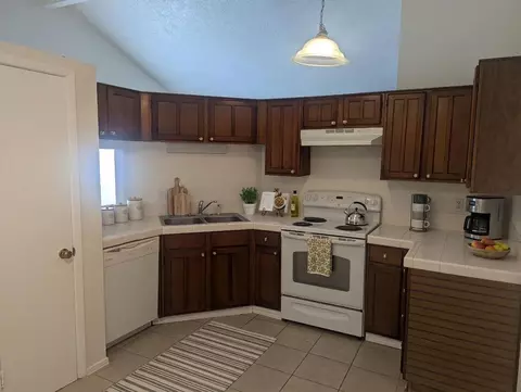 Kitchen - 4822 Roserock Ln, Spring, TX 77388 photo 2 of 2