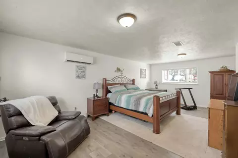 Bedroom - 329 Sassafras Dr, Trinity, TX 75862 photo 6 of 8