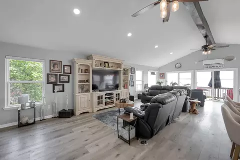 329 Sassafras Dr, Trinity, TX 75862