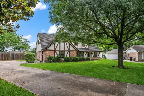 12902 Maxim Dr, Houston, TX 77065