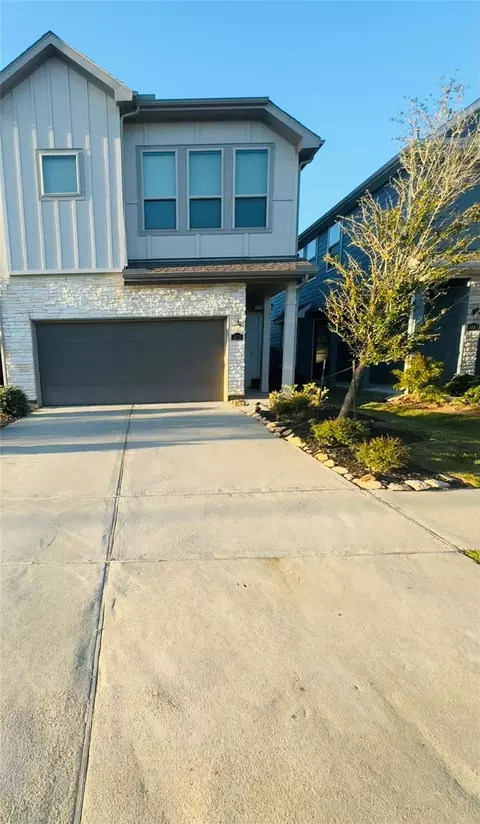 4115 Balboa Dr, Iowa Colony, TX 77583