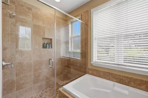 Bath - 3249 Founders Dr, Bryan, TX 77807 photo 4 of 11