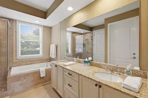 Bath - 3249 Founders Dr, Bryan, TX 77807 photo 6 of 11