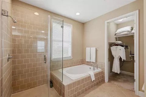 Bath - 3249 Founders Dr, Bryan, TX 77807 photo 5 of 11
