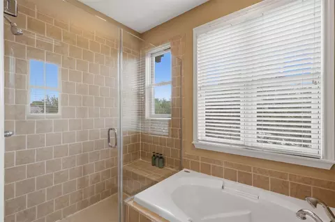 Bath - 3249 Founders Dr, Bryan, TX 77807 photo 9 of 11