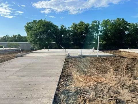202 Paco Loop, Caldwell, TX 77836