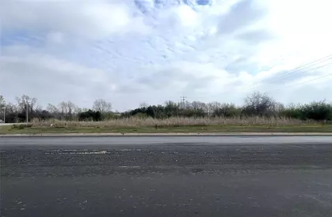 44 East Ave, Schulenburg, TX 78956