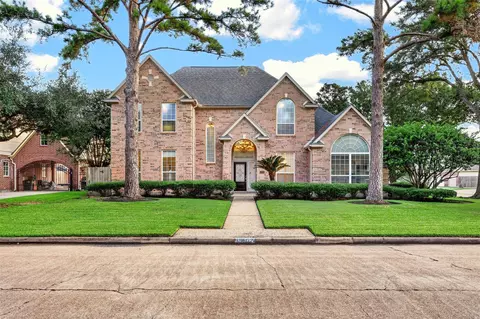 19602 Laurel Park Ln, Houston, TX 77094