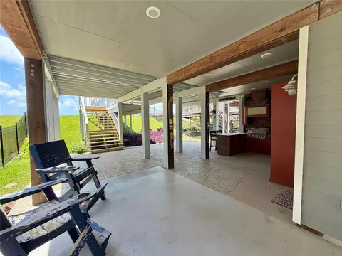 Exterior - 217 S Front St, Freeport, TX 77541 photo 3 of 5