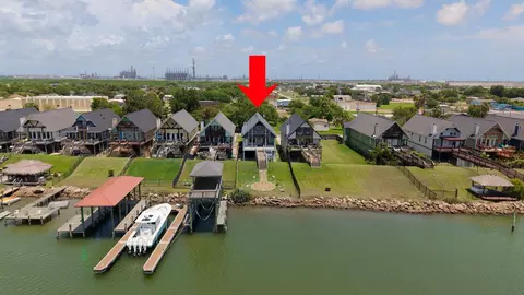 View/Area - 217 S Front St, Freeport, TX 77541 photo 1 of 5