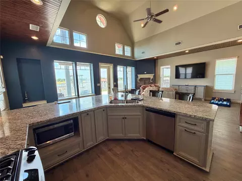Kitchen - 217 S Front St, Freeport, TX 77541 photo 4 of 5
