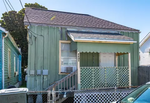1507 J H Clouser St, Galveston, TX 77550