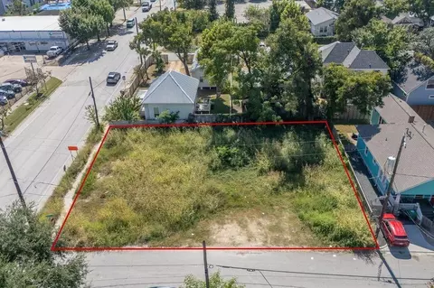 2109 Houston Ave, Houston, TX 77007