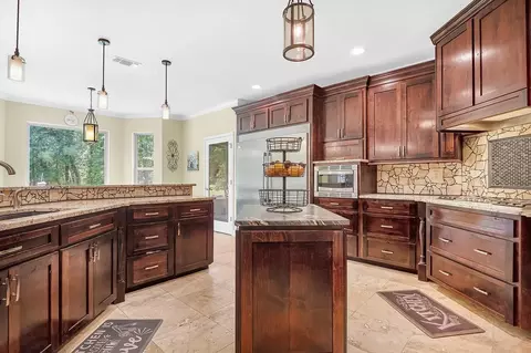 Kitchen - 4656 St Hwy 21 E, Hemphill, TX 75948 photo 2 of 2