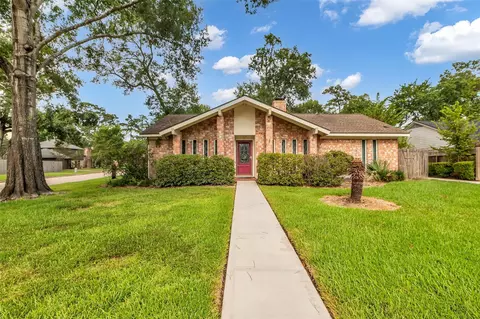 3250 Three Pines Dr, Kingwood, TX 77339
