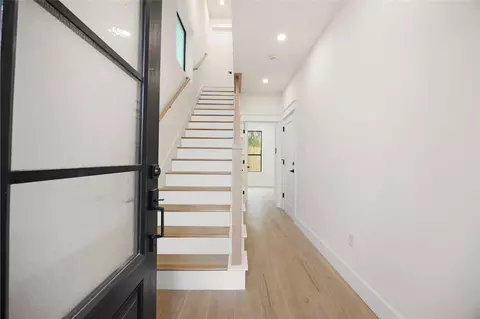 6328 Sidney St, Houston, TX 77021