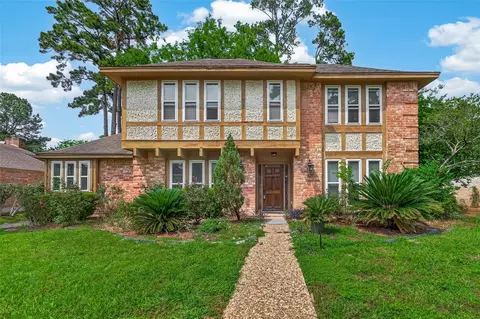 14507 Ravenhurst Ln, Houston, TX 77070