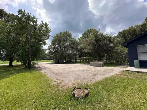 619 Lakeville Dr, Kingwood, TX 77339