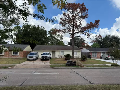 5810 W Airport Blvd, Houston, TX 77035