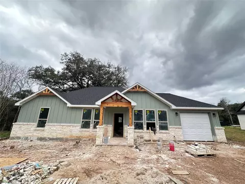 3910 Sunrise Ln, Damon, TX 77430