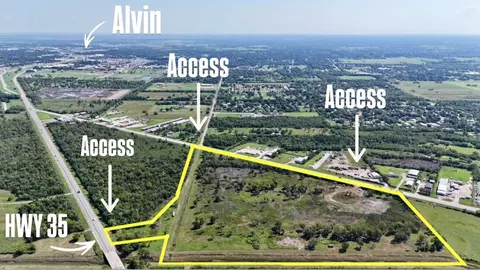 3628 Fm 2403, Alvin, TX 77511
