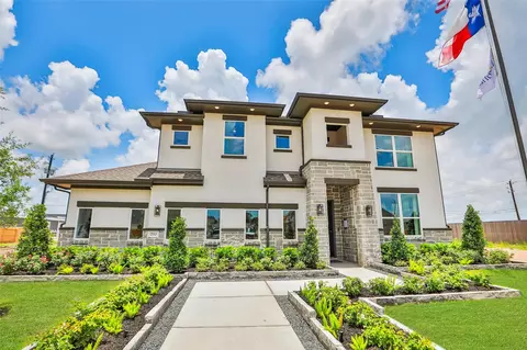 2110 Villa Flora Ln, Friendswood, TX 77546