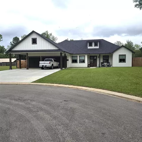 111 Bluegill Dr, Shepherd, TX 77371